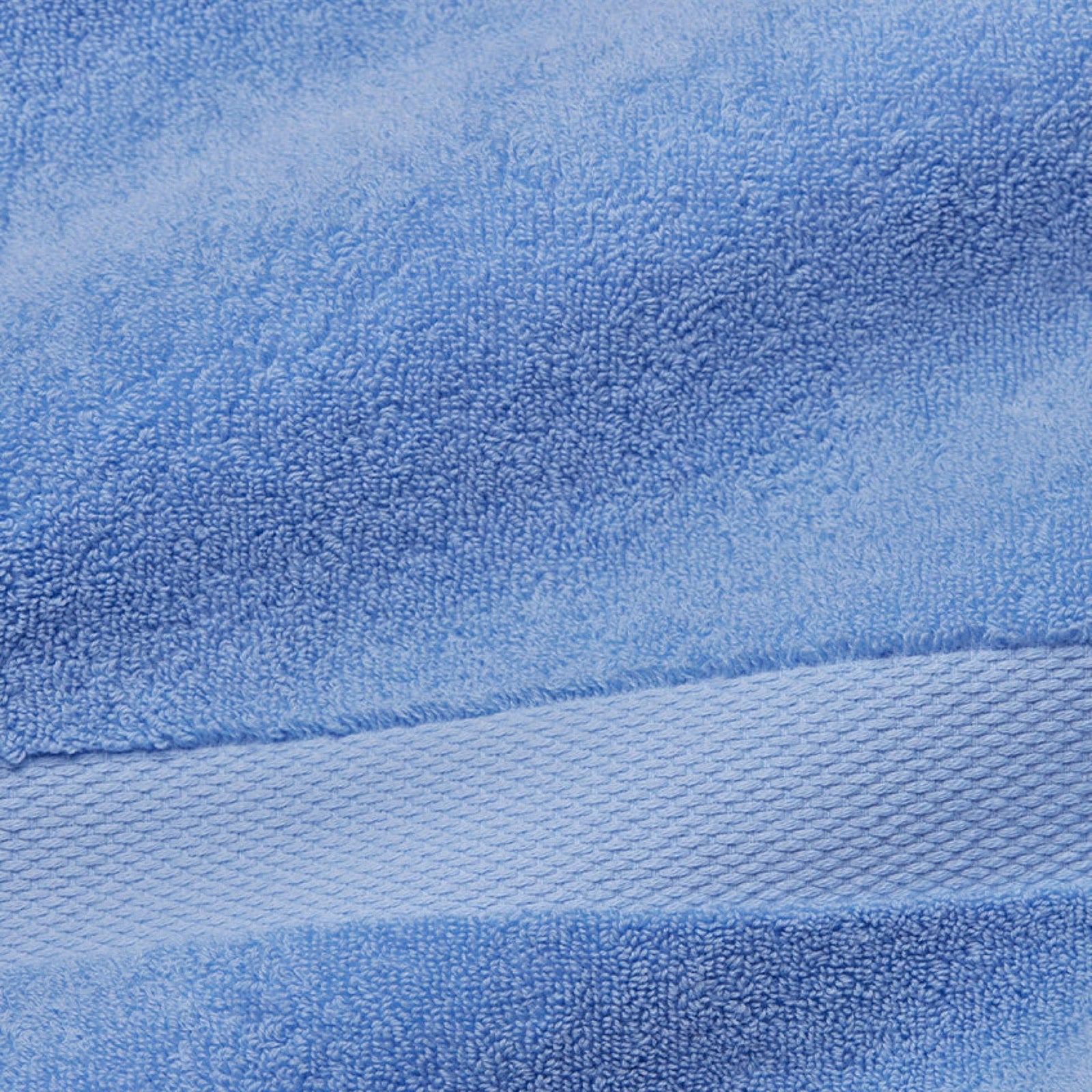 Silo of Sferra Bello Nuovo Bath Sheet in Bluebell