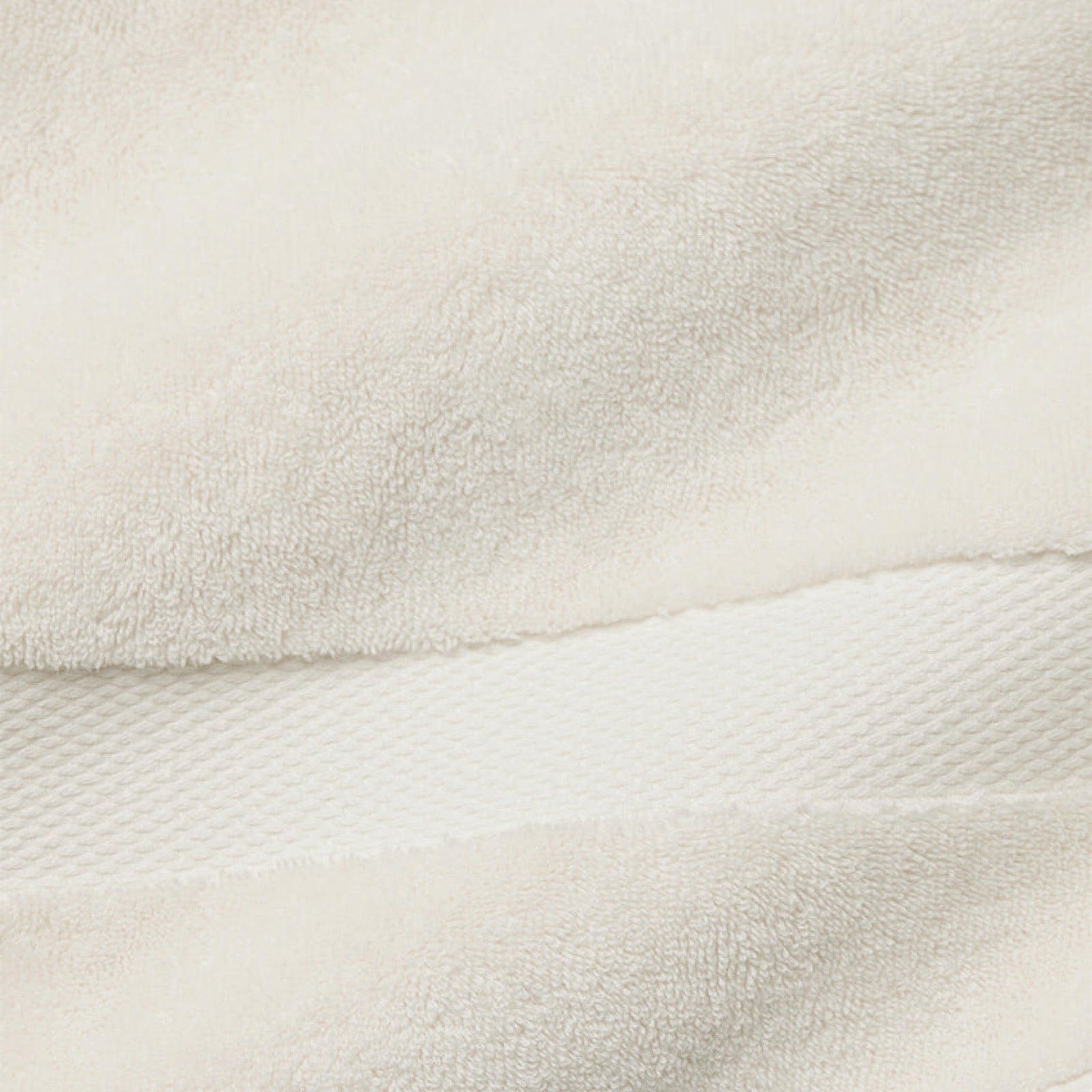 Silo of Sferra Bello Nuovo Bath Sheet in Ivory