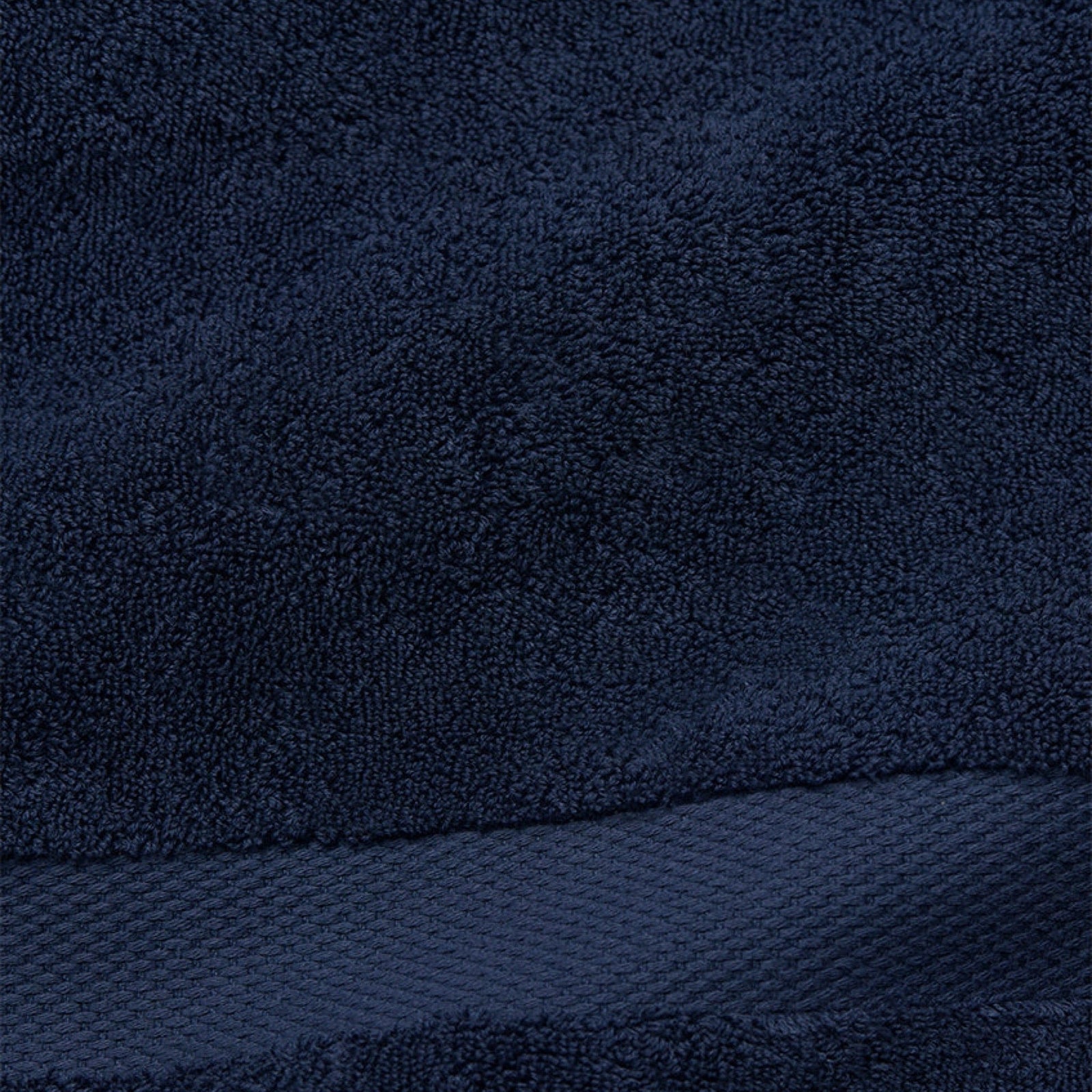 Silo of Sferra Bello Nuovo Bath Sheet in Navy