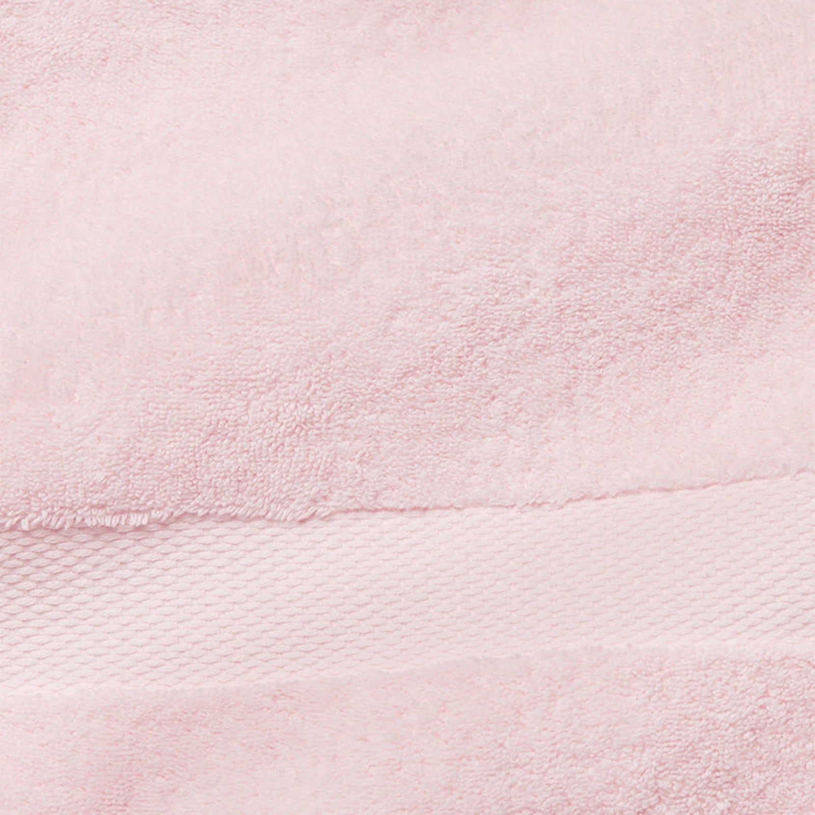 Silo of Sferra Bello Nuovo Bath Sheet in Pink
