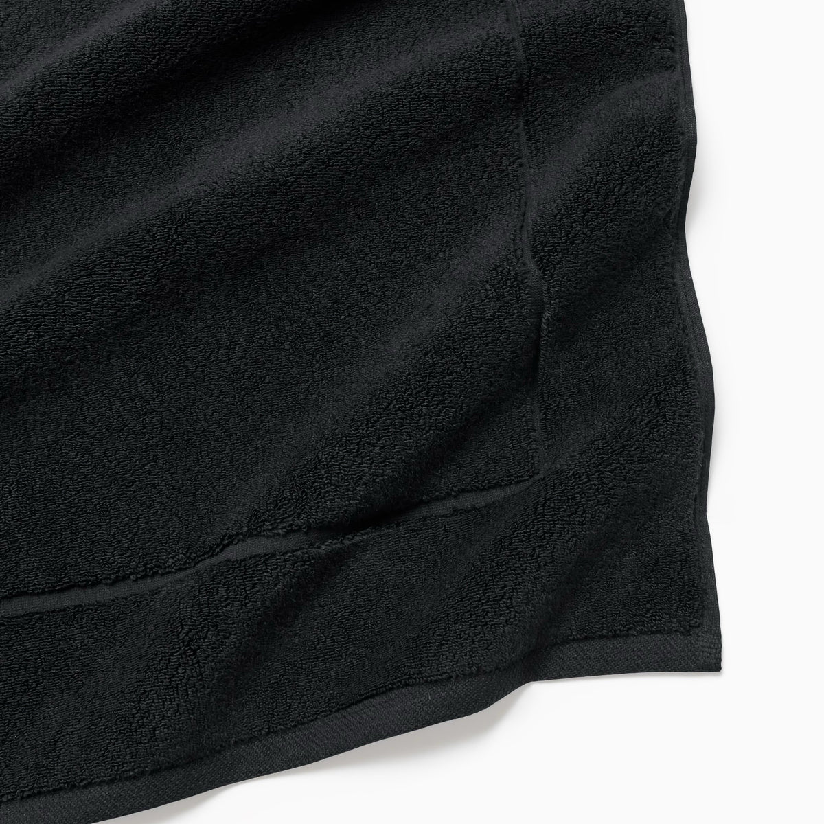 Closeup of Sferra Cielo Bath Towels in Black