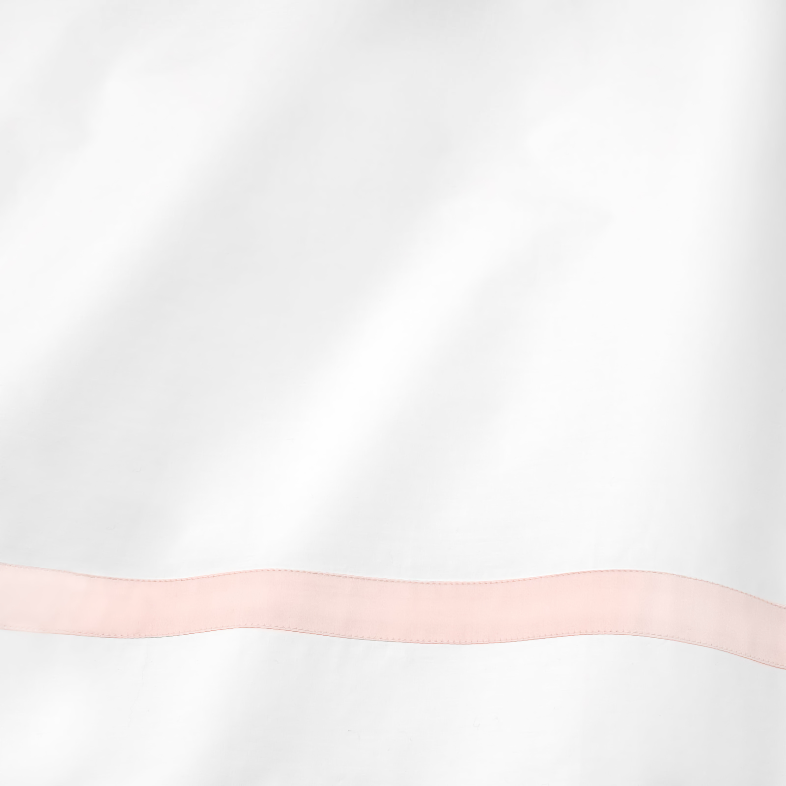 Sferra Estate Bedding with White and Petal Swatch