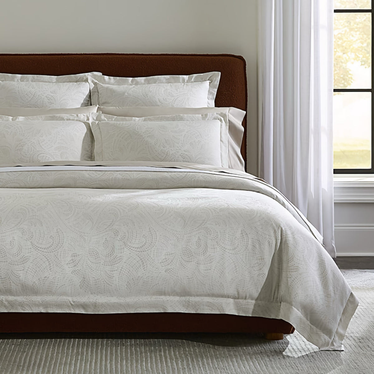 Leonessa collection pairs well with Giotto grey fitted sheet, flat sheet and pillowcases, Bari white coverlet, Umbria oyster/grey decorative pillow and Bristol grey decorative throw.