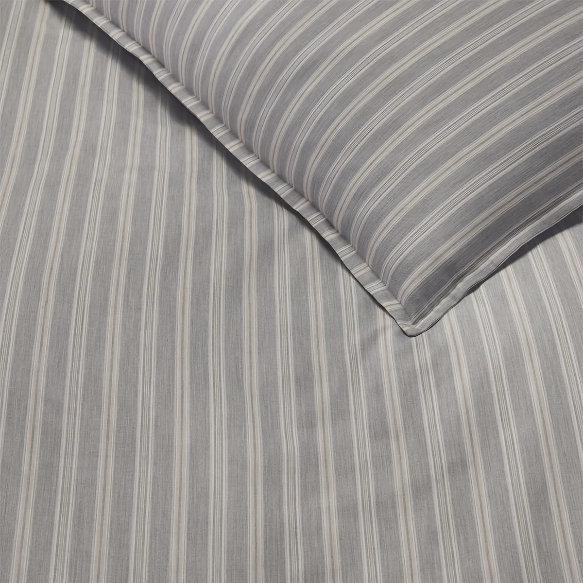 Finishing Detail of Sferra Leranto Bedding in Color Titanium