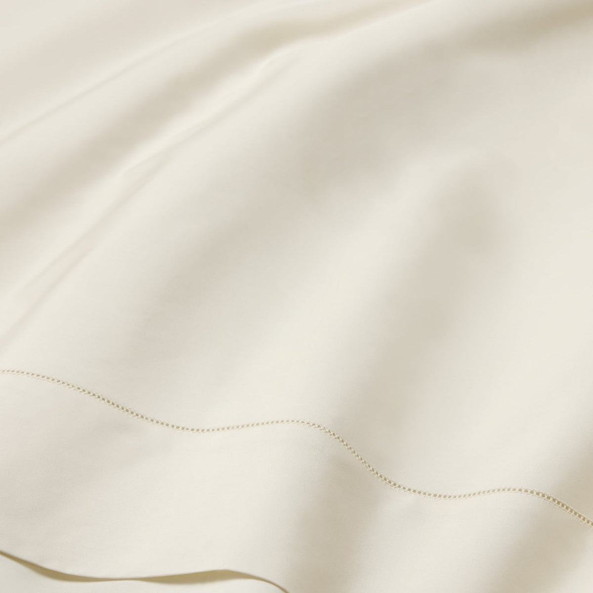 Fabric Closeup of Beige Sferra Luxor Bedding