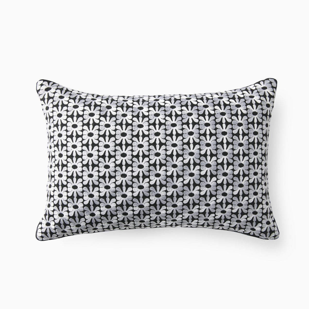 Clear Image of Sferra Margherita Decorative Pillow in Black/White