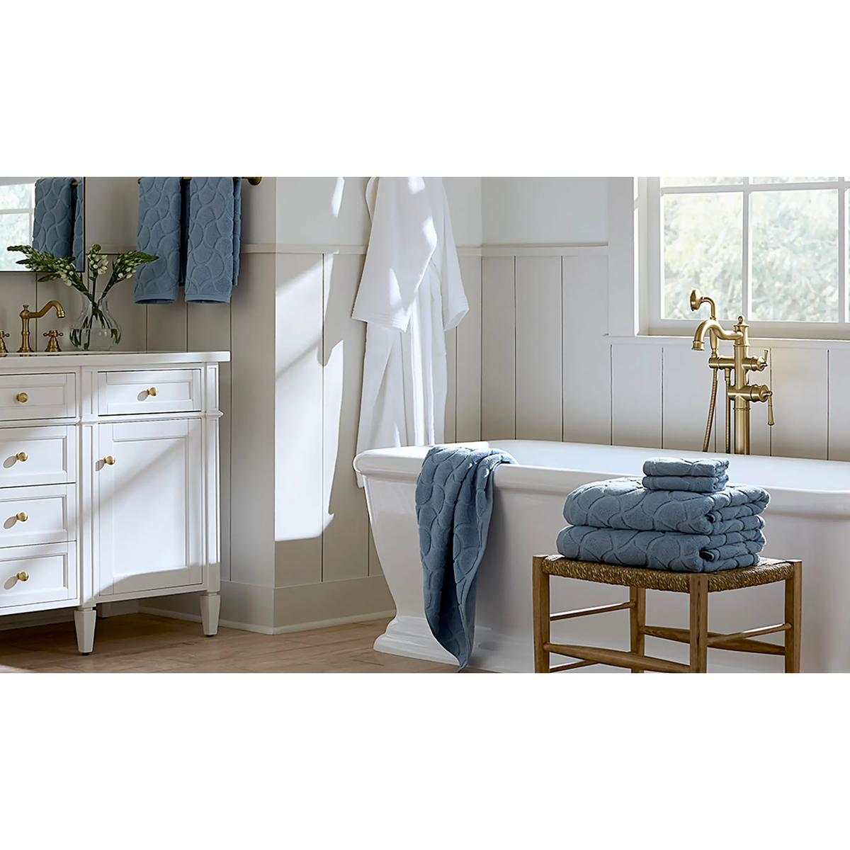 Sferra Oasi Bath Collection in a well lit bath room