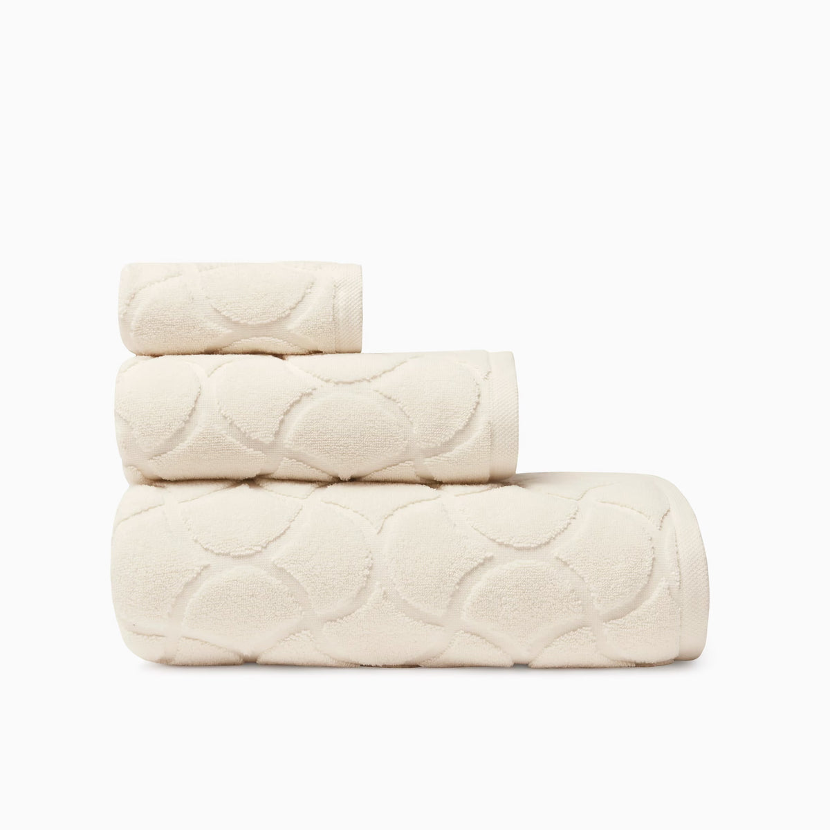 Stack of Sferra Oasi Bath Towels in Ivory color