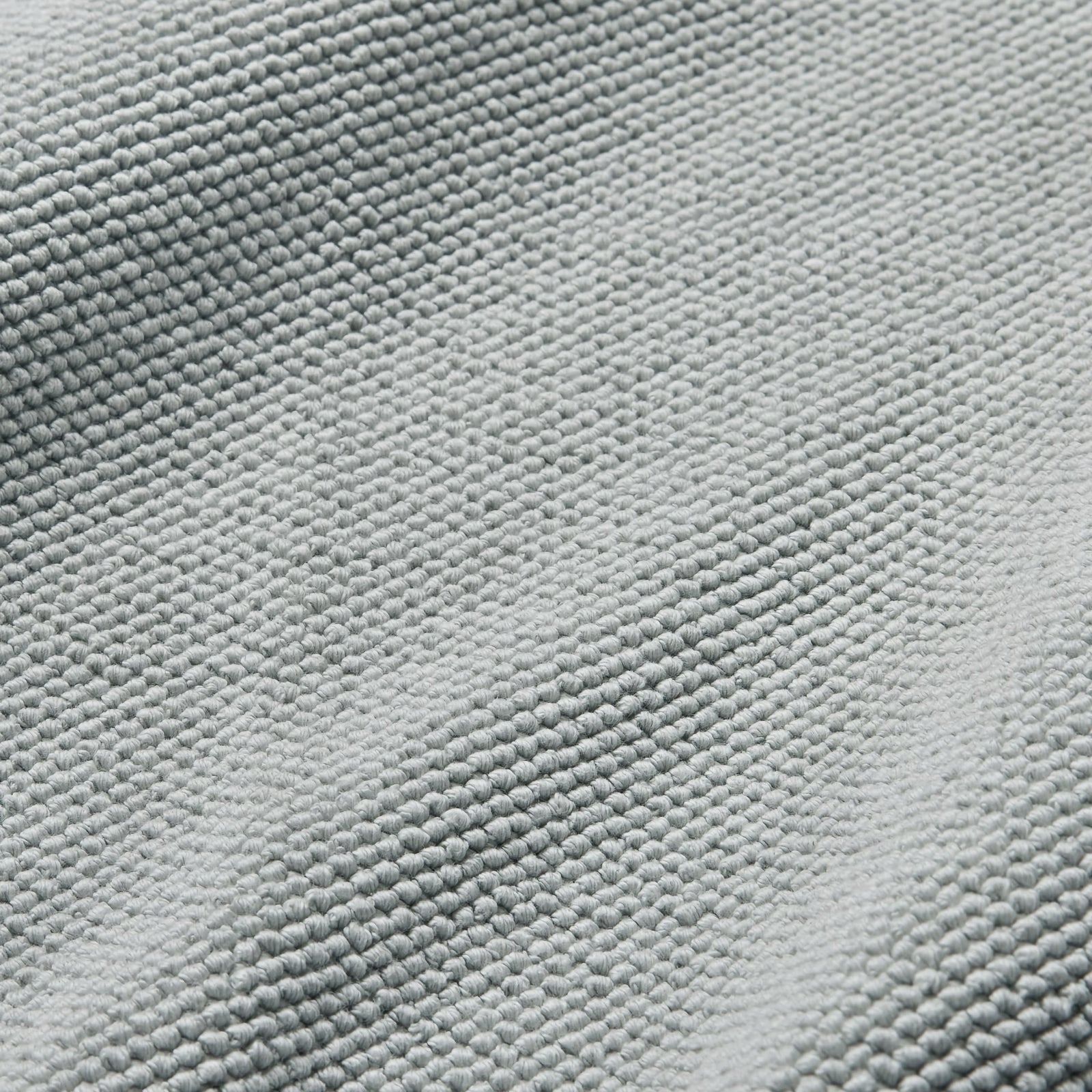 Sferra Osini Bath Rug in Platinum