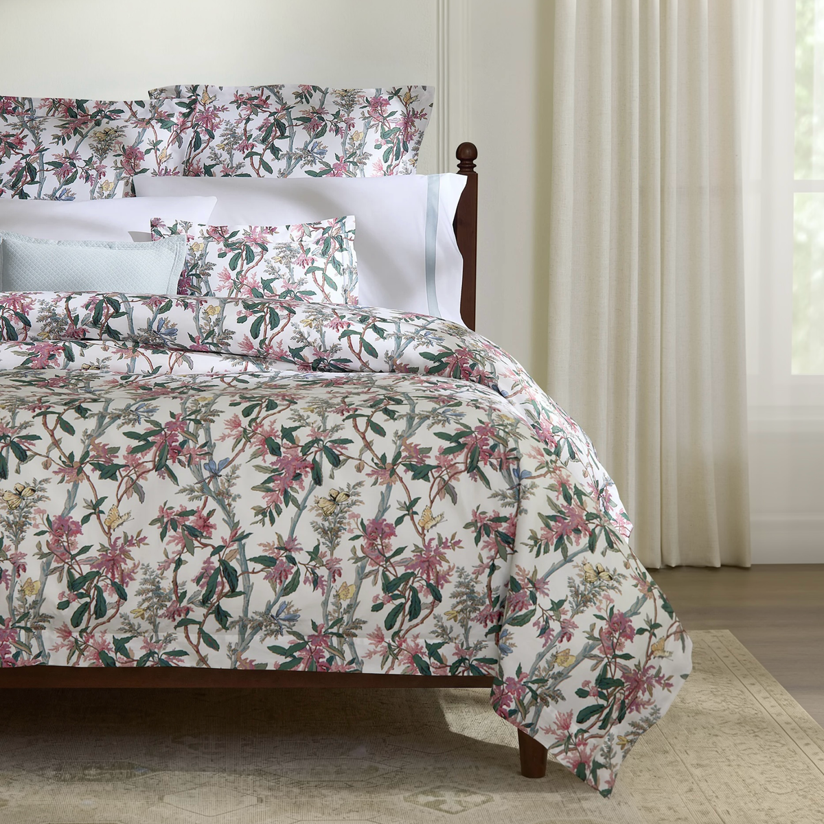 Corner View of Sferra Ramaglia Duvet Cover and Shams in Blush