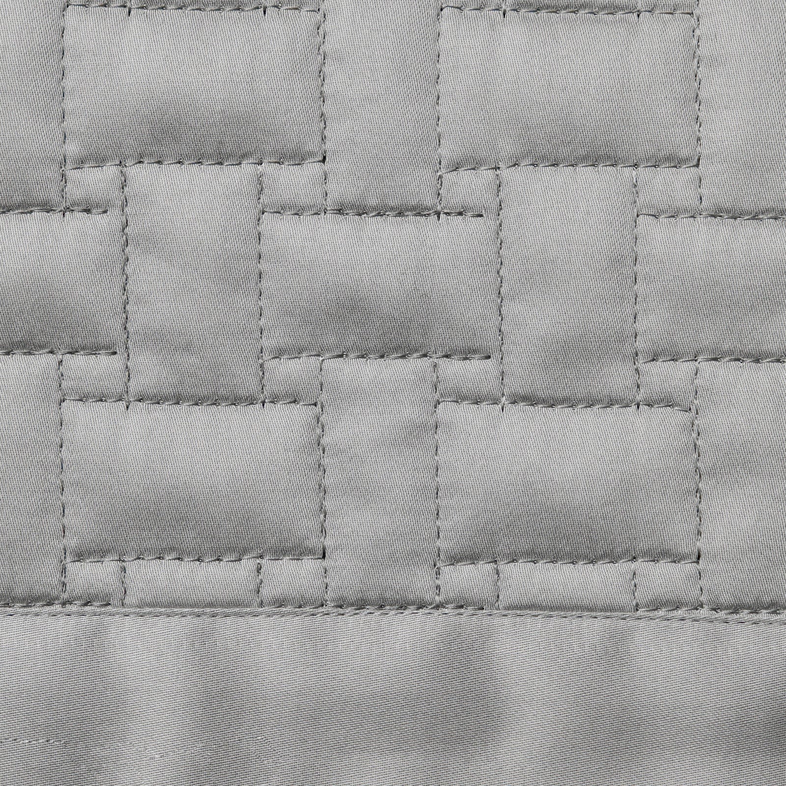 Sferra Sampietrini Quilts and Shams with Grey Swatch