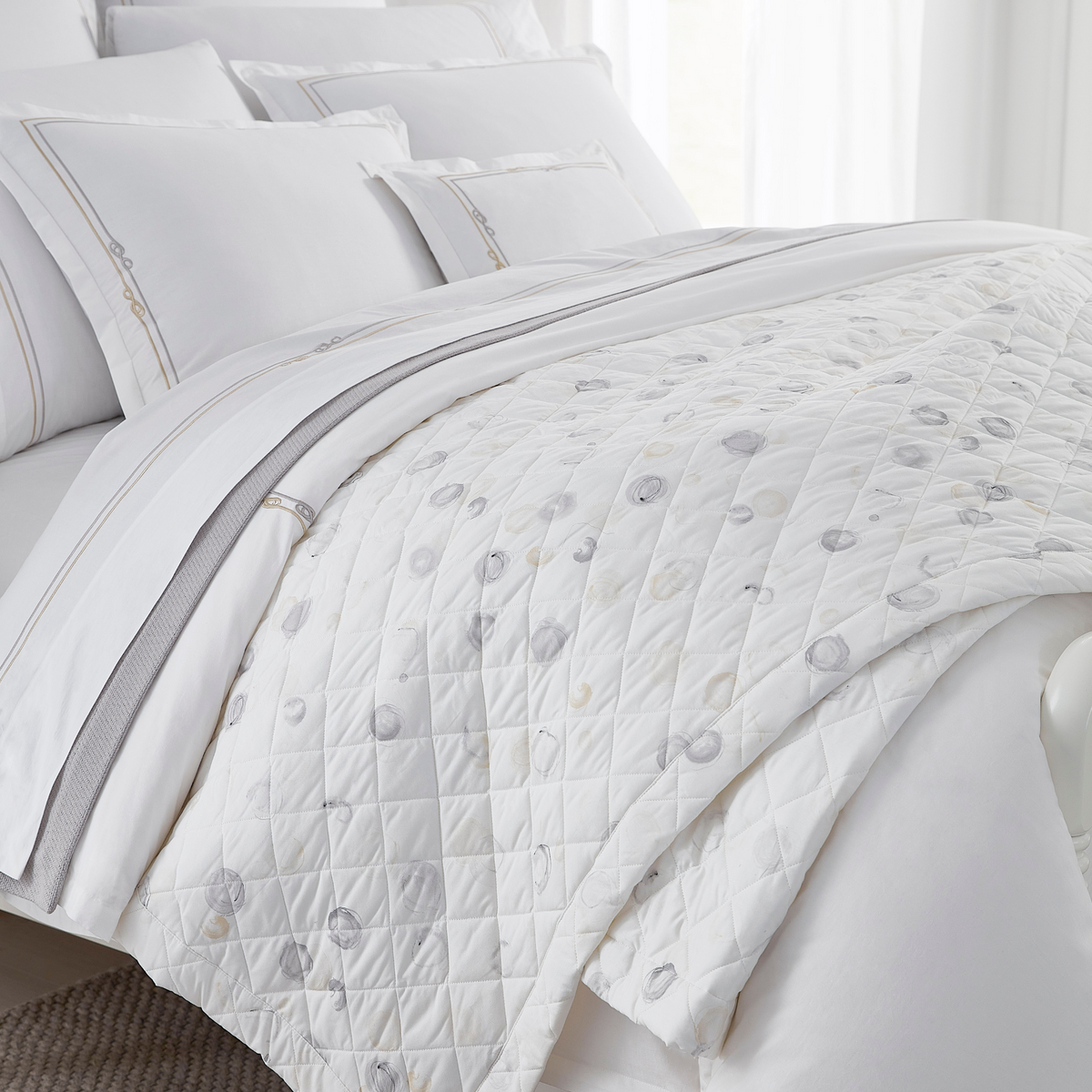 Sferra Squillo Bedding Detail Lifestyle with Punti in White Platinum Color