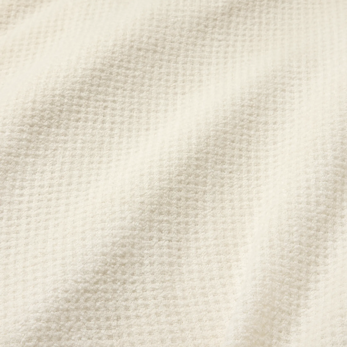 Fabric Closeup of Sferra Terranova Throw in Ivory color