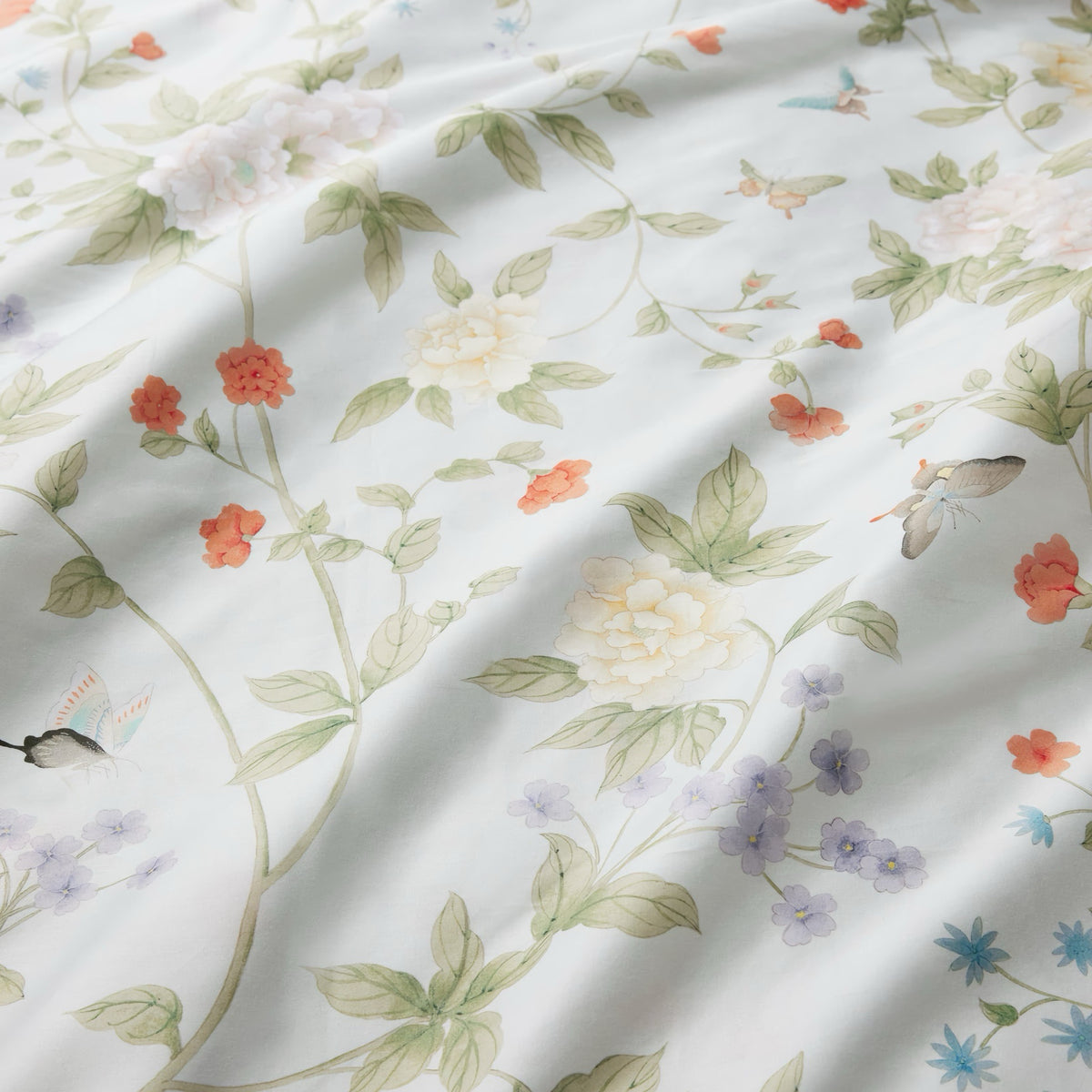 Fabric of Sferra X Scalamandre Luoyang Garden Duvet Cover and Shams in Sky color