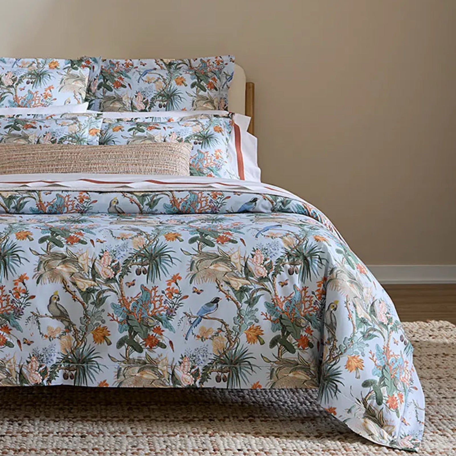 Sferra x Scalamandre Cinque Terra Duvet Cover and Shams with Estate Flat and Pillowcases in White and Persimmon color