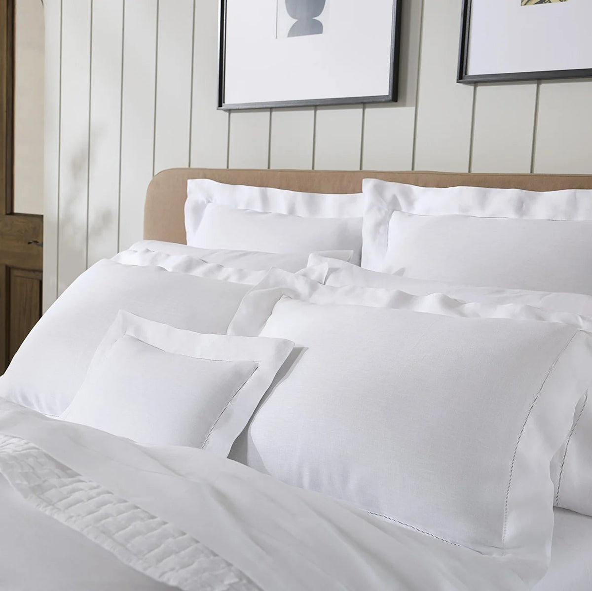 Sferra Classico Lifestyle Image - shams on bed