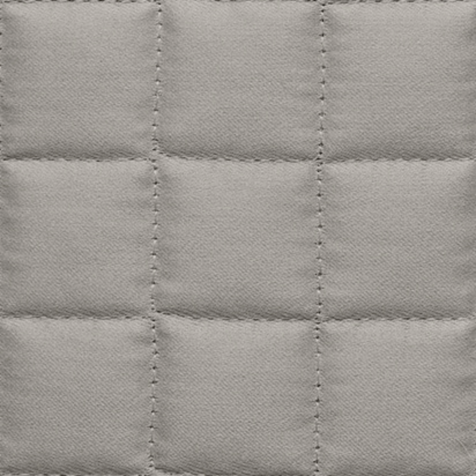 Bed Dressed in Signoria Masaccio Bedding in Silver Moon Color