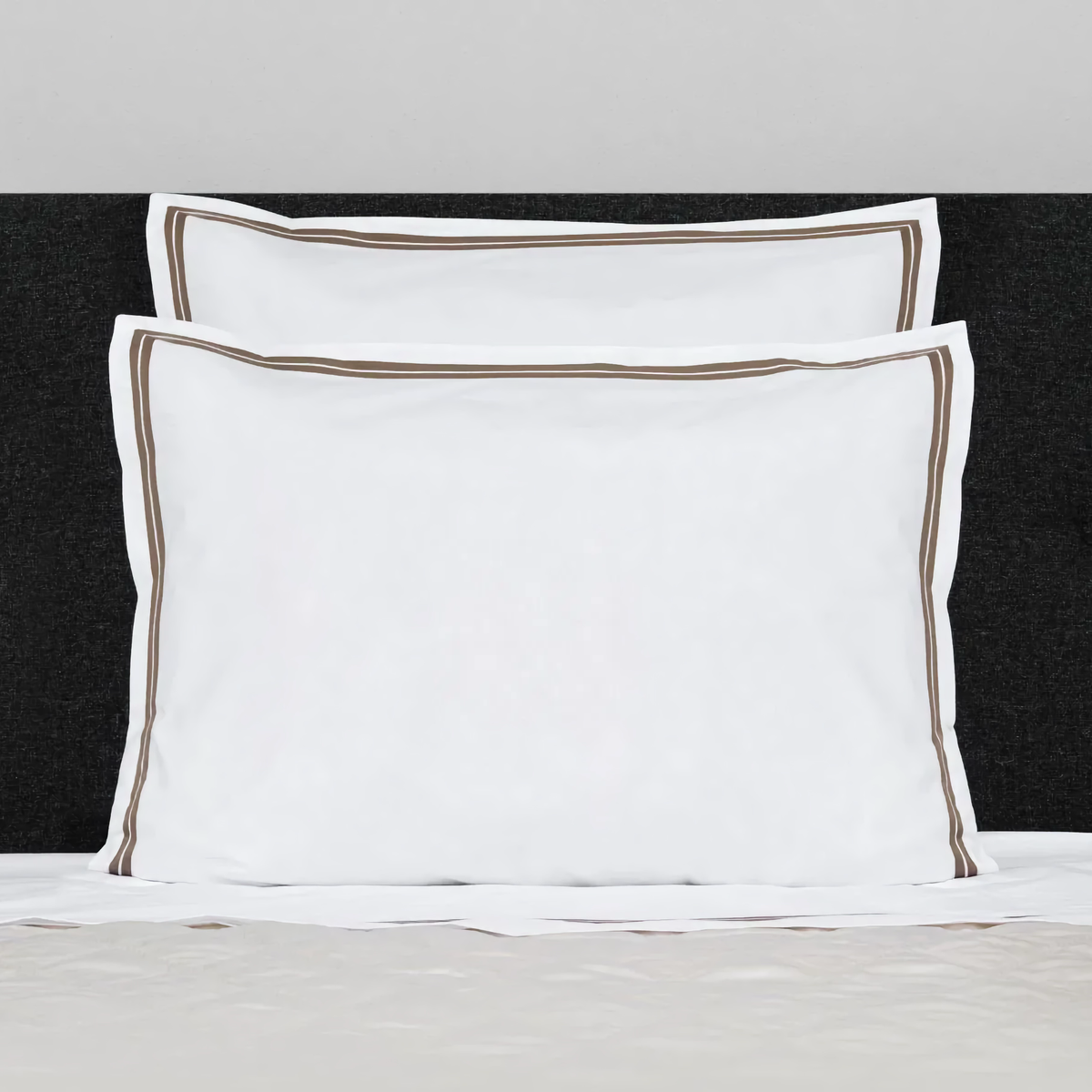 Shams of Signoria Mylos Bedding in  White and Brown