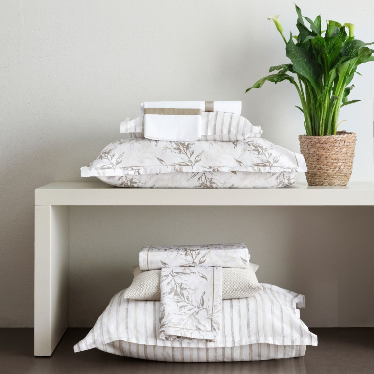 Signoria Natura Bedding in Beige Color with Complimentary Collections