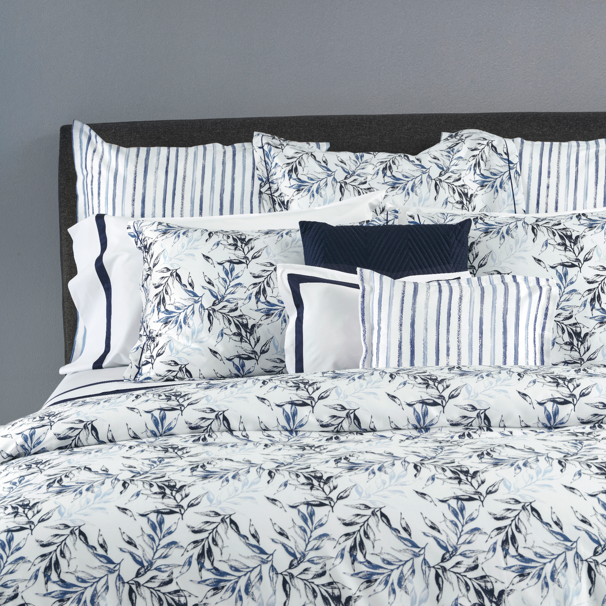 Detailed View of Signoria Natura Bedding in Blue Color with Complimentary Collections