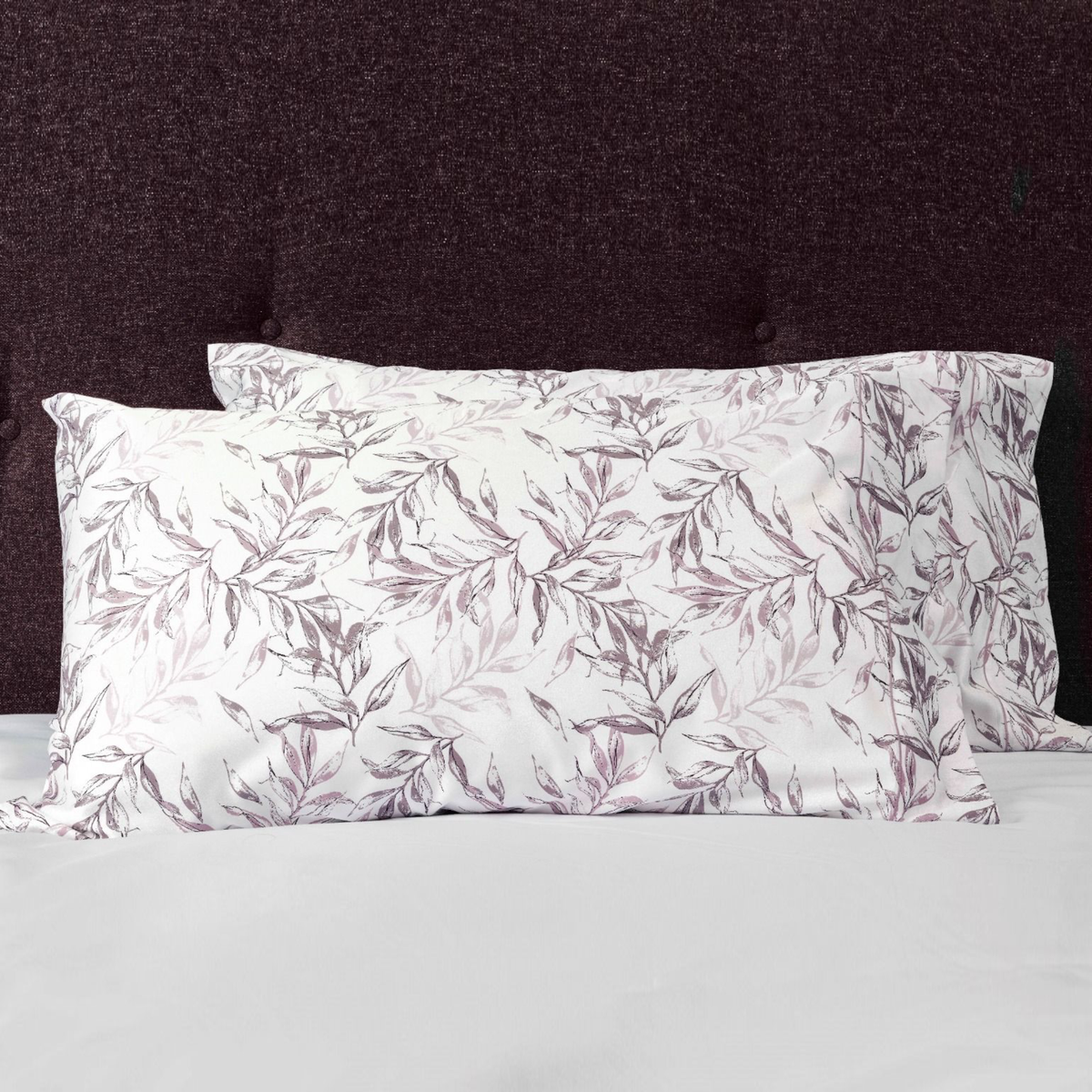 Pillowcases of Signoria Natura Bedding in Thistle Color