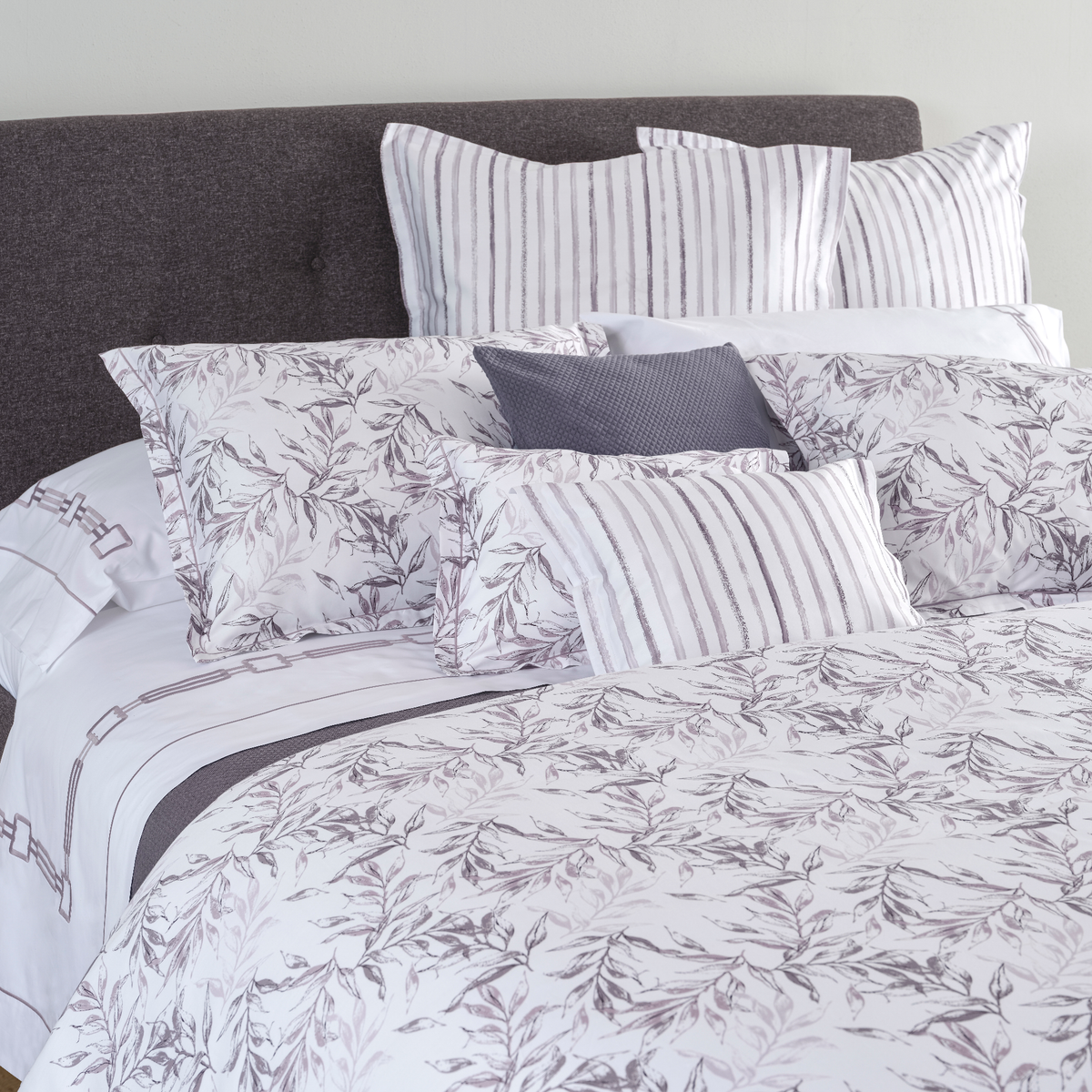 Side View of Signoria Natura Bedding in Thistle Color with Complimentary Collections