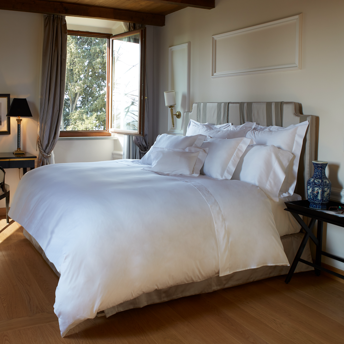 Full Bed Dressed in Signoria Nuvola Bedding in White Color