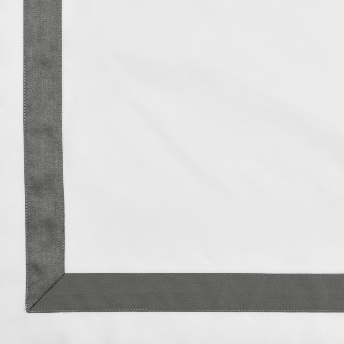 Swatch Sample of Signoria Pegaso Bedding in White/Lead Grey Color
