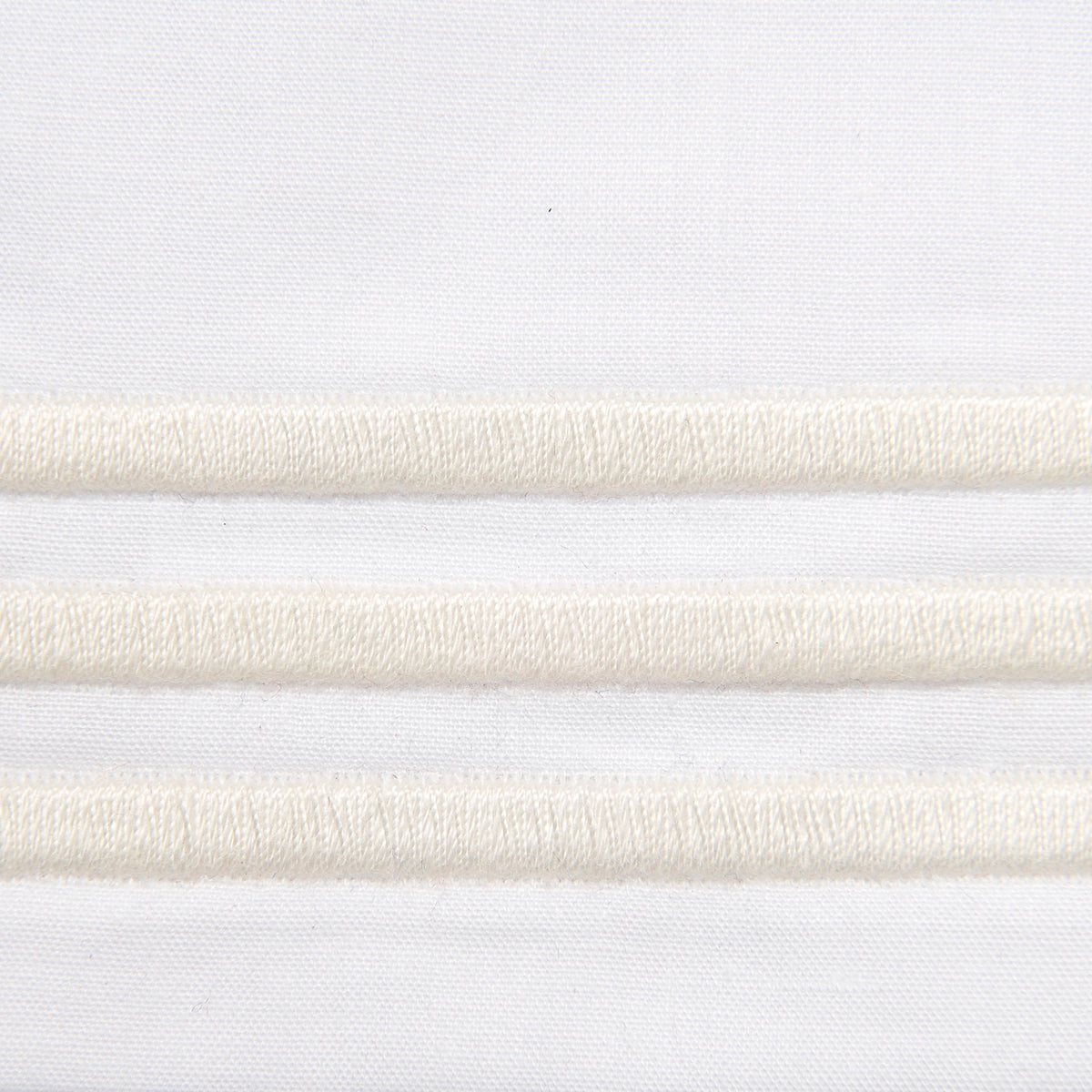 Swatch Sample of Signoria Platinum Percale Bedding in White/Ivory Color