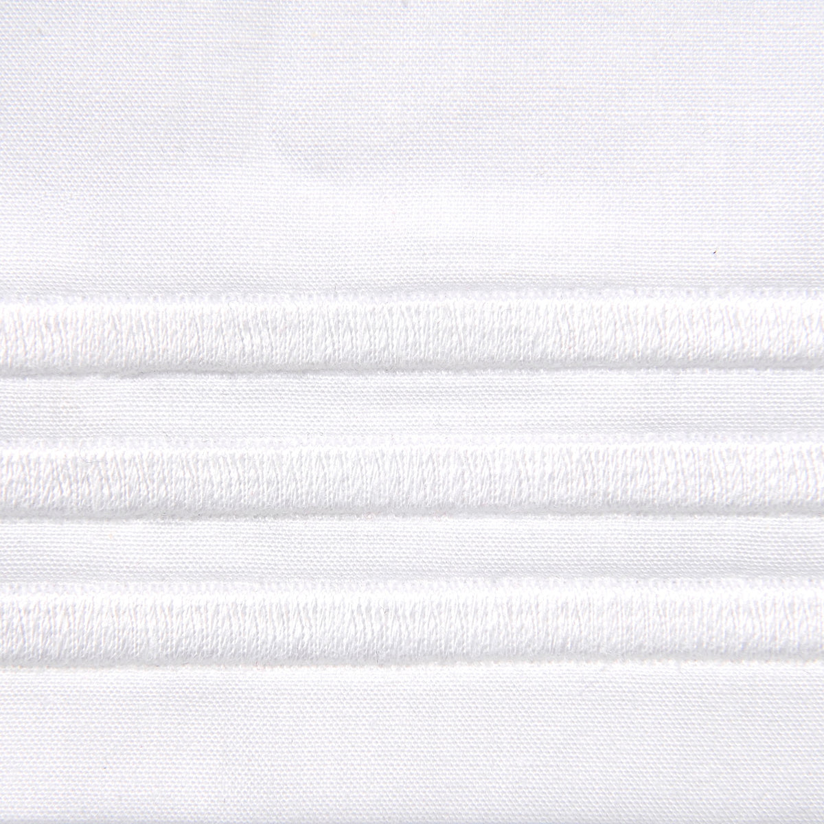 Swatch Sample of Signoria Platinum Percale Bedding in White/White Color