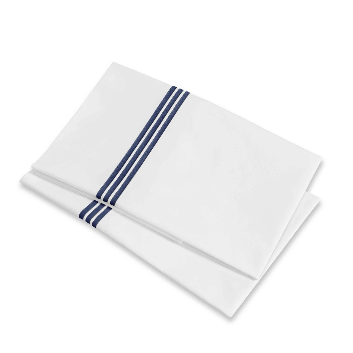 Folded Pillowcases of Signoria Platinum Percale Bedding in White/Dark Blue Color