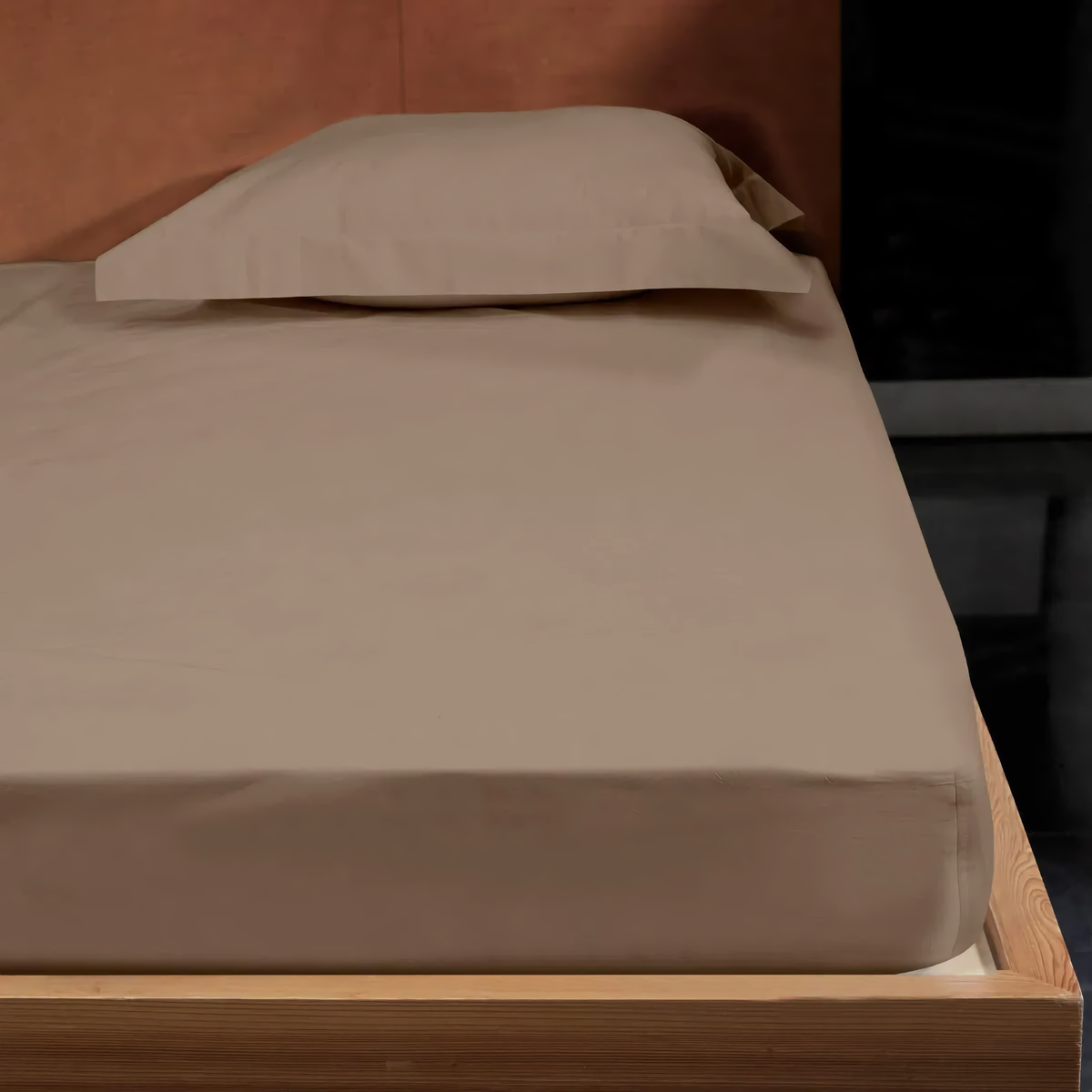 Fitted Sheet of Signoria Raffaello Bedding in Brown