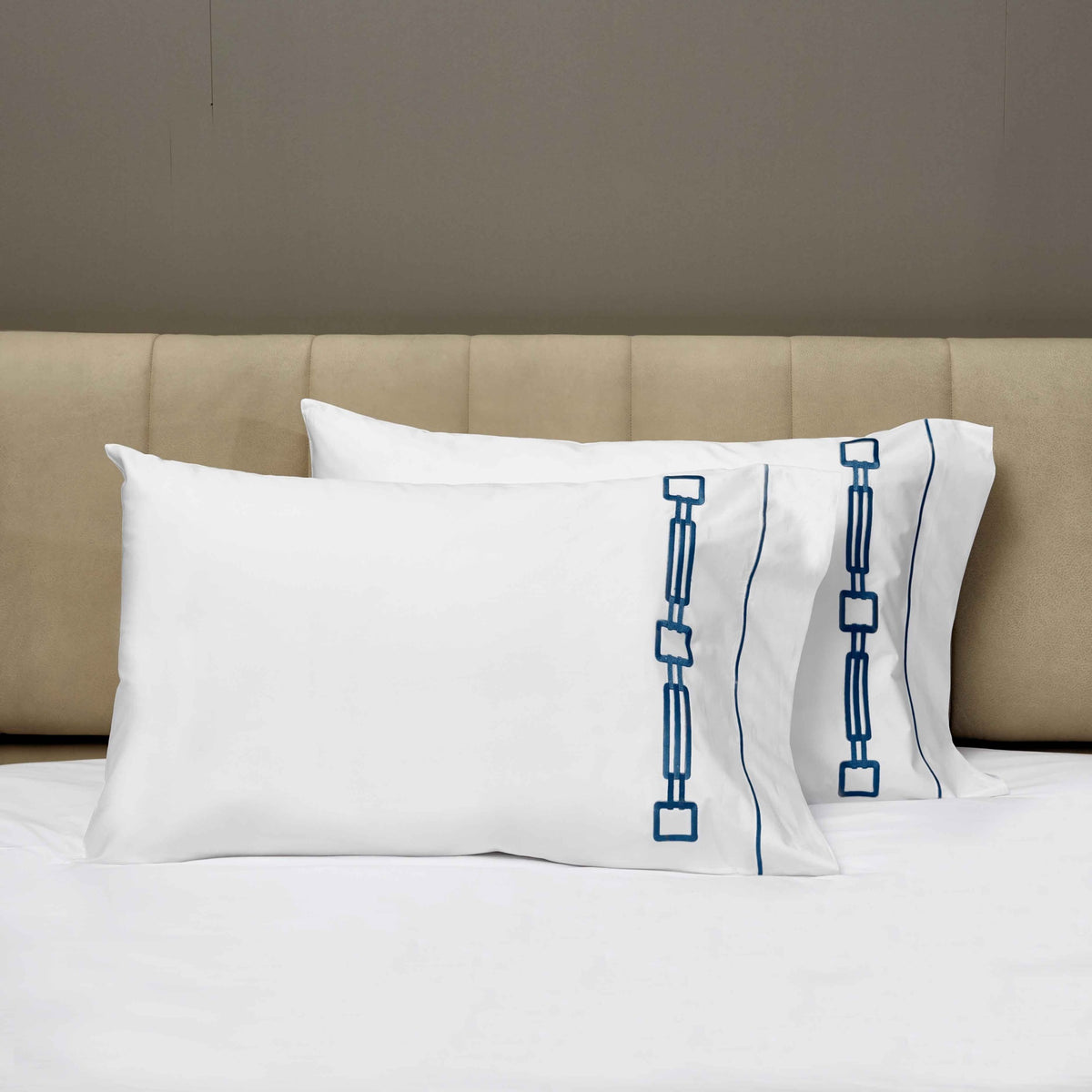 Closeup View of Signoria Retrò Pillowcases in White/Dark Blue Color