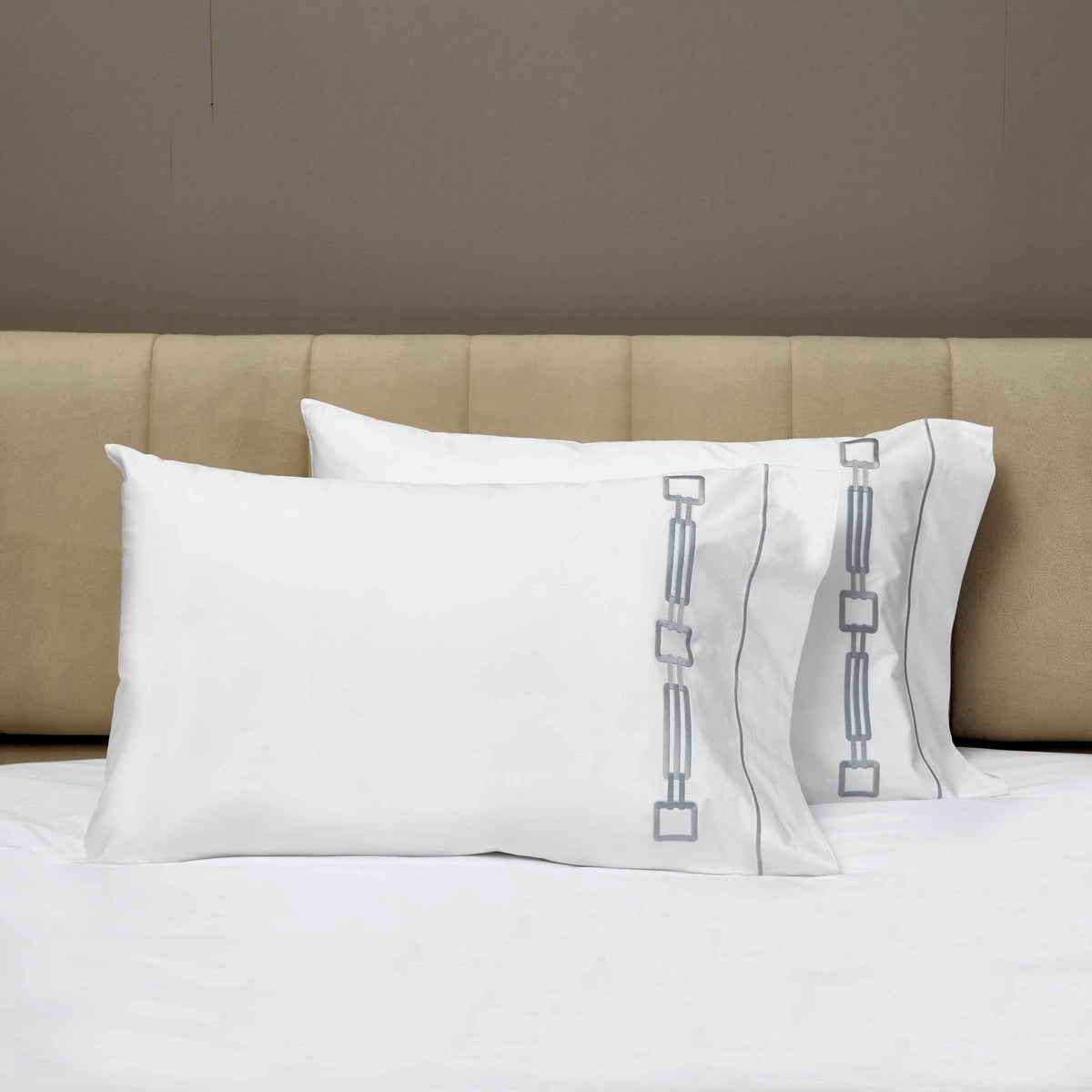 Closeup View of Signoria Retrò Pillowcases in White/Dark Pearl Color