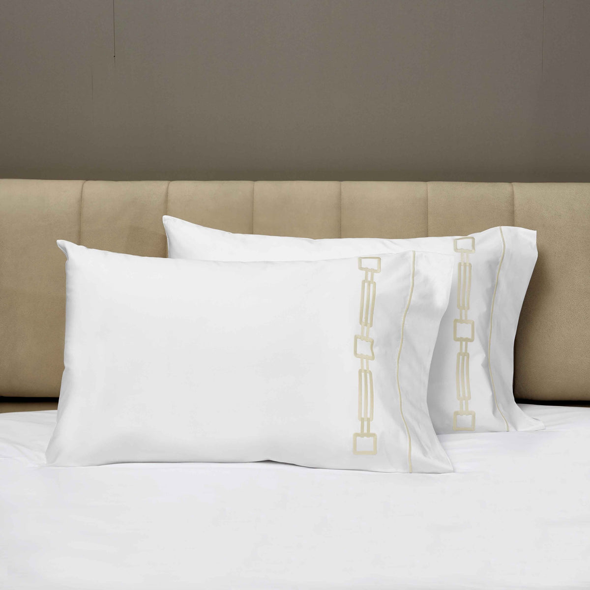 Closeup View of Signoria Retrò Pillowcases in White/Ivory Color