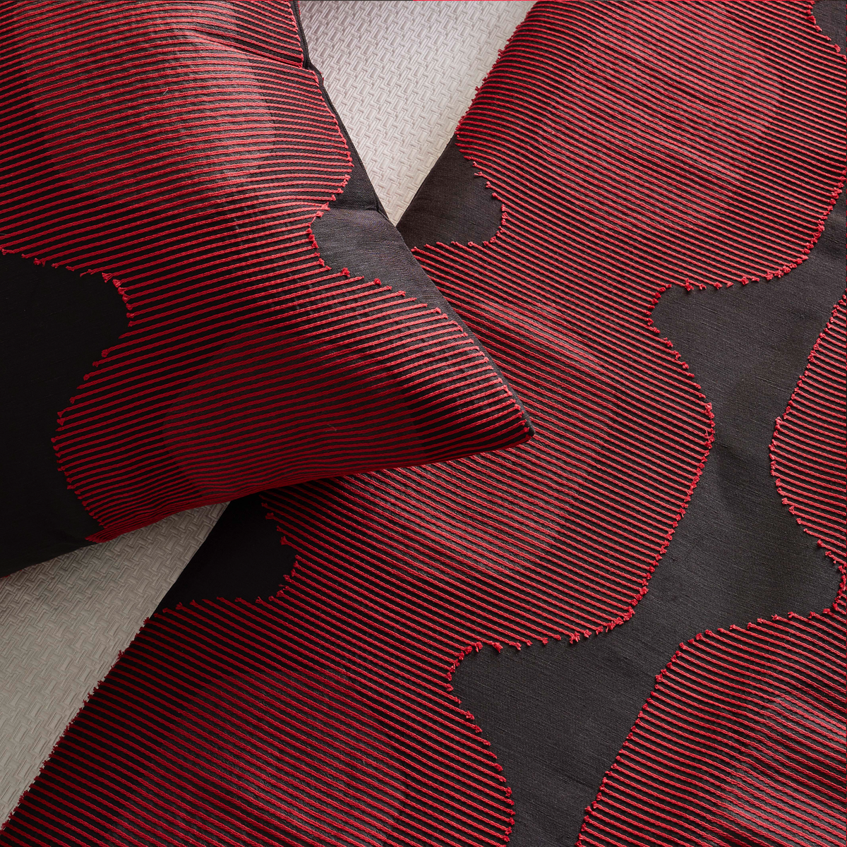 Detail View of The Met x Ann Gish Lantern Bedding in Black and Red