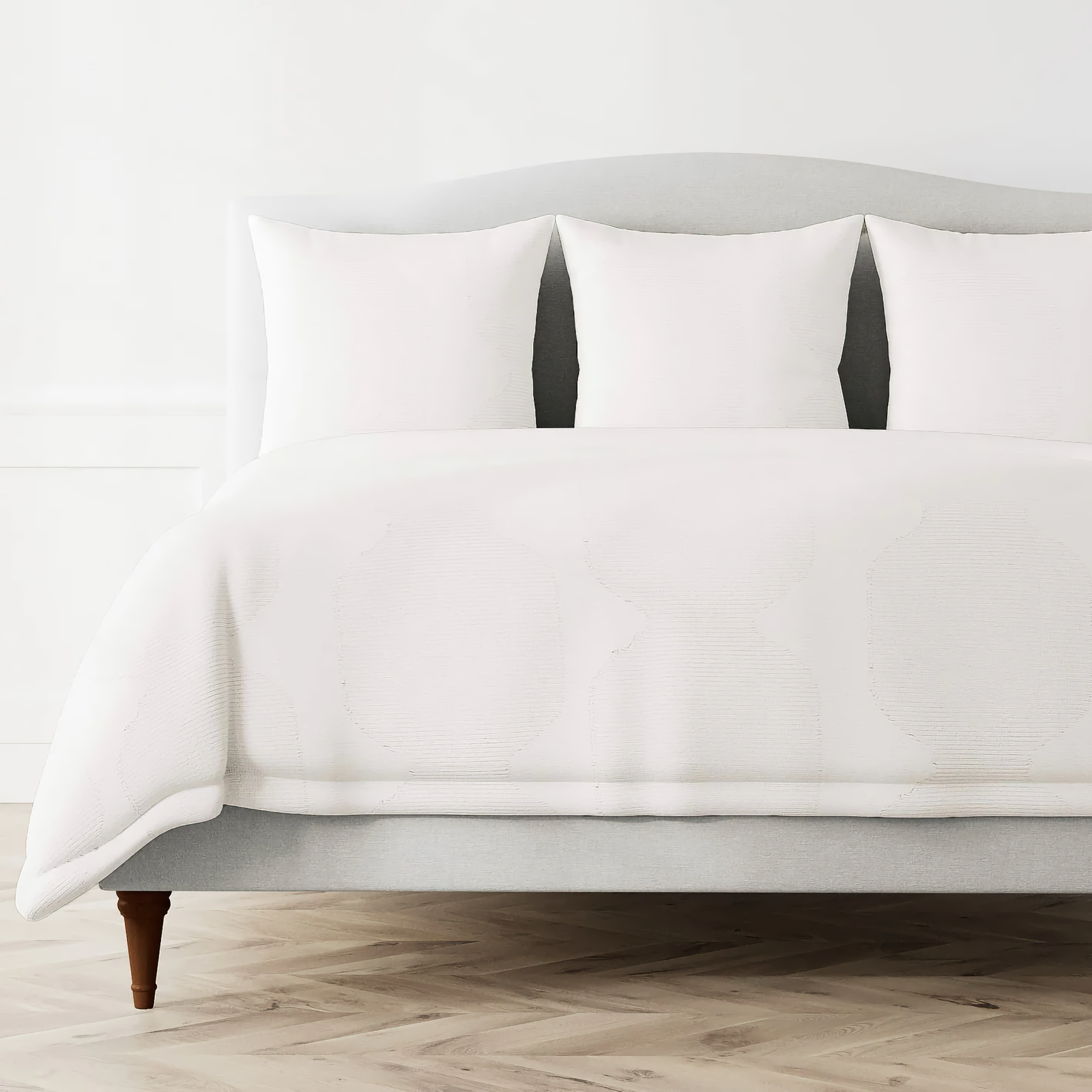 The Met x Ann Gish Lantern Bedding in White and White