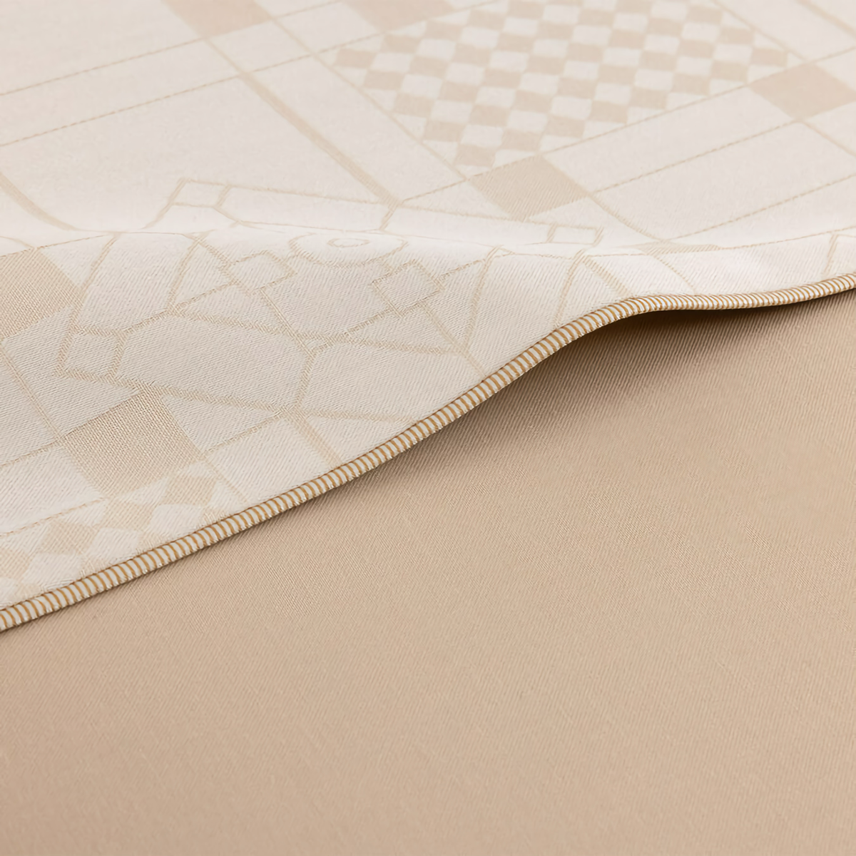 Finishing Detail of Yves Delorme Allure Flat Sheet