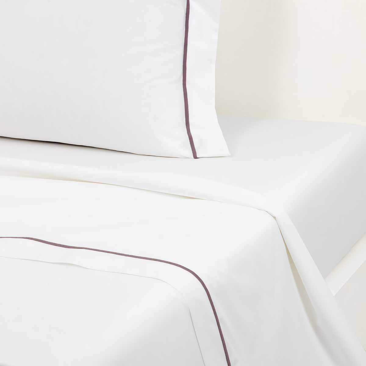 Flat Sheet of Yves Delorme Athena Bedding in Iris