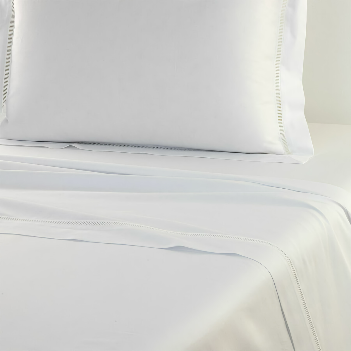Flat Sheet of Yves Delorme Colisee Bedding