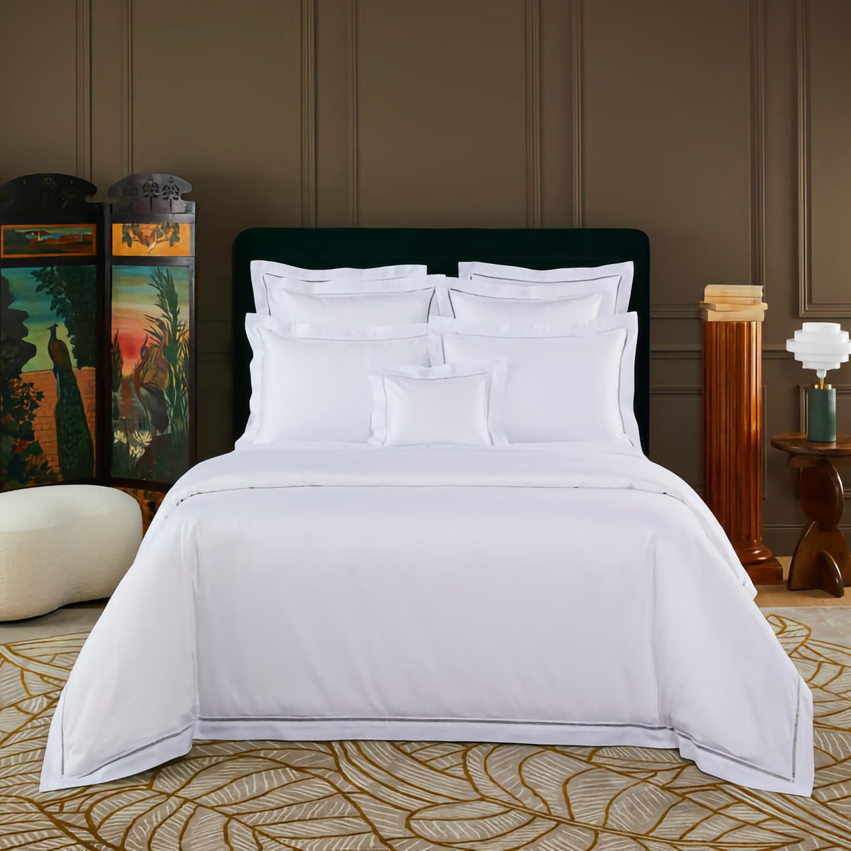 Bed in Yves Delorme Colisee Bedding