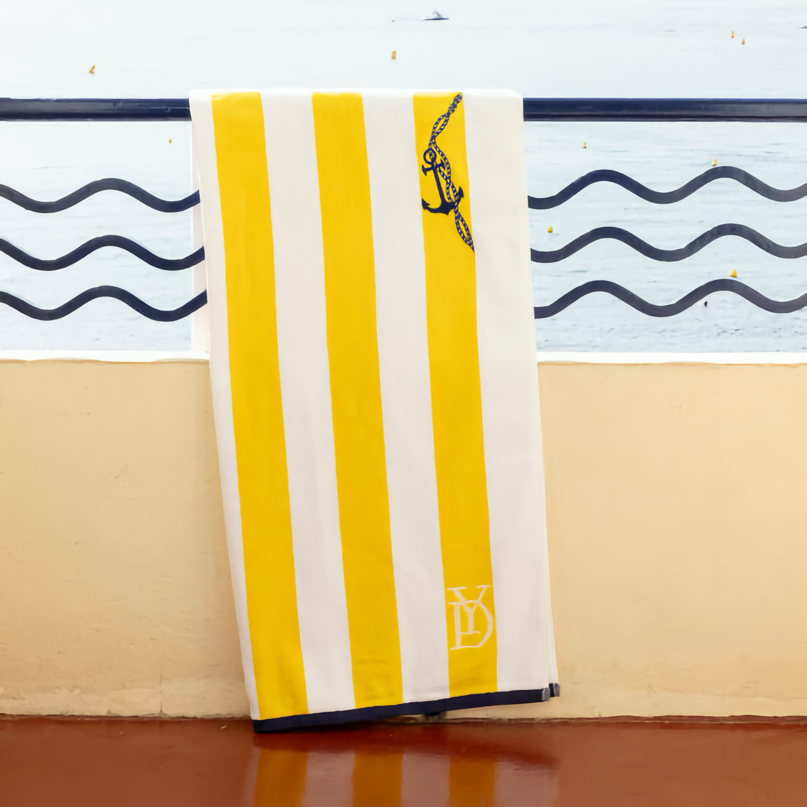 Hanging Yves Delorme Cotier Beach Towel