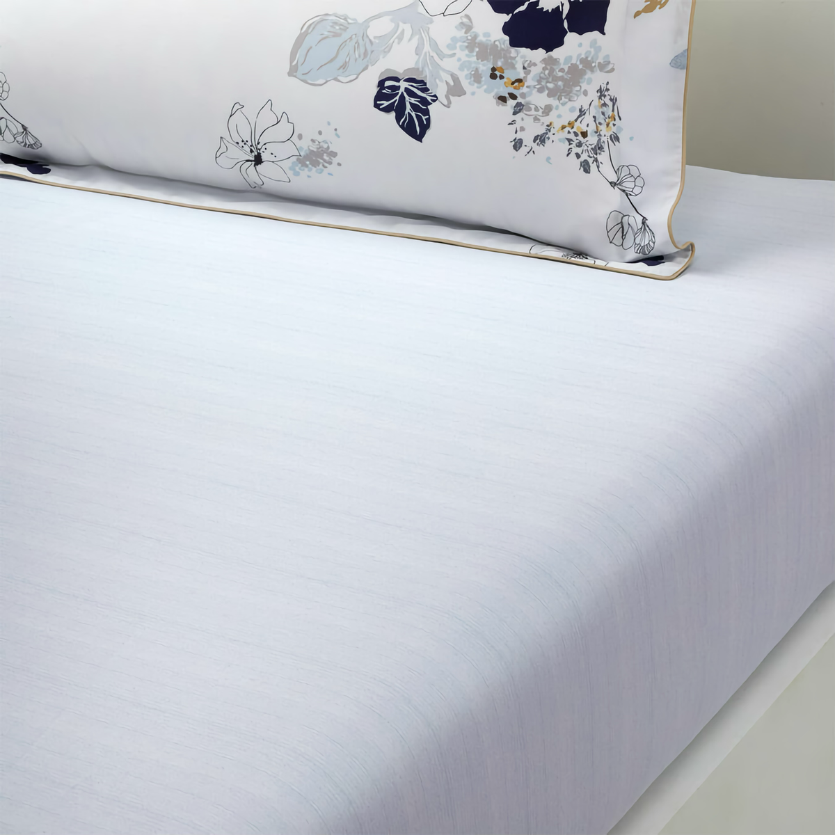 Fitted Sheet of Yves Delorme Eclipses Bedding