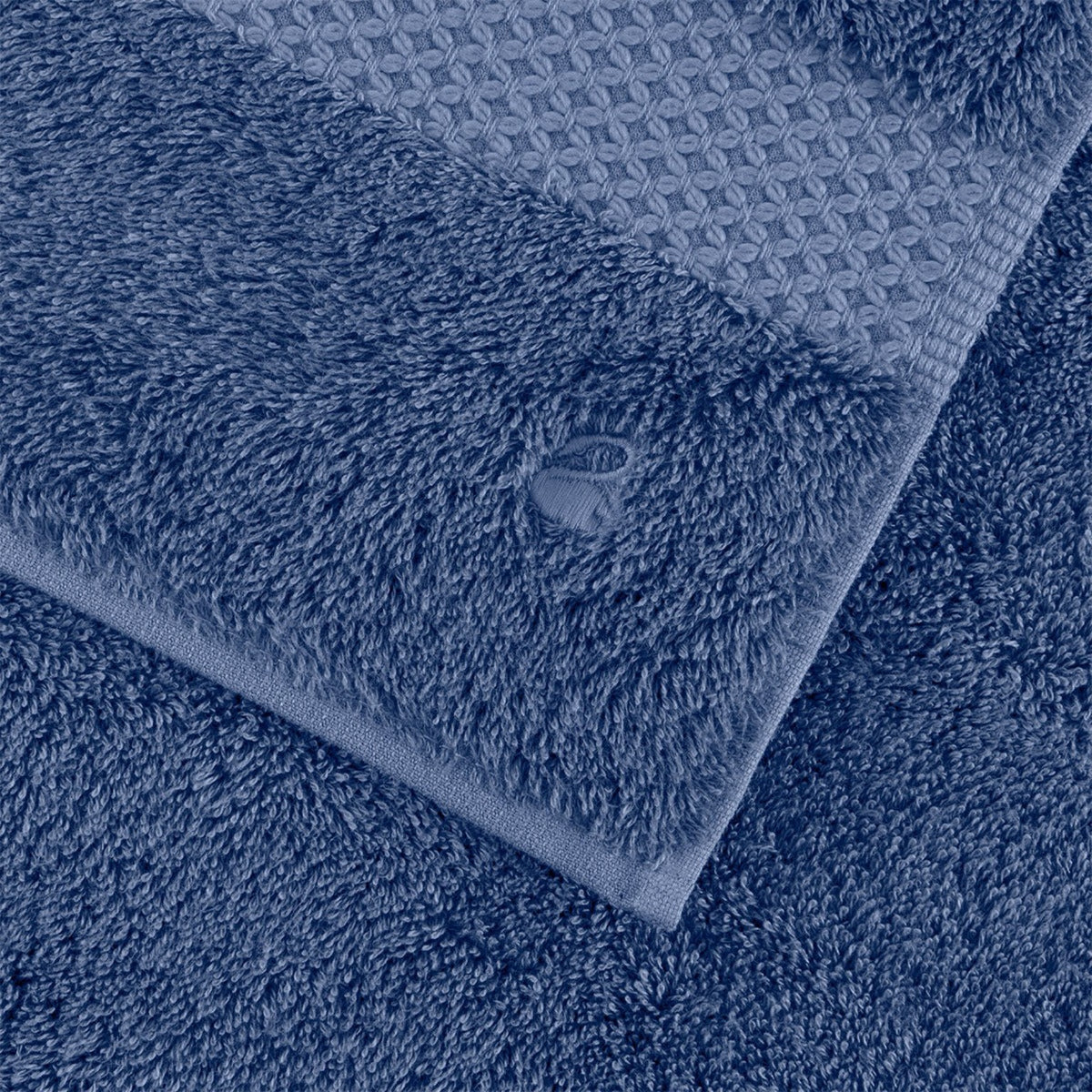 Fabric Closeup of Yves Delorme Etoile Bath Towels in Outremer color