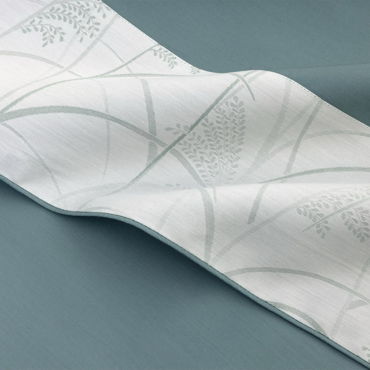 Fabric of Yves Delorme Graminee Bedding