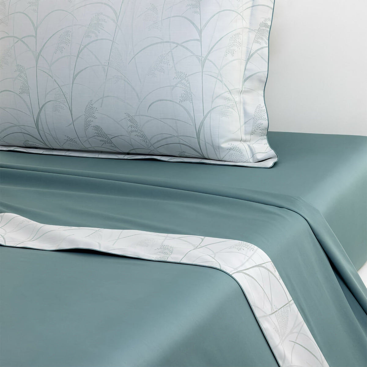 Flat Sheet Sham of Yves Delorme Graminee Bedding