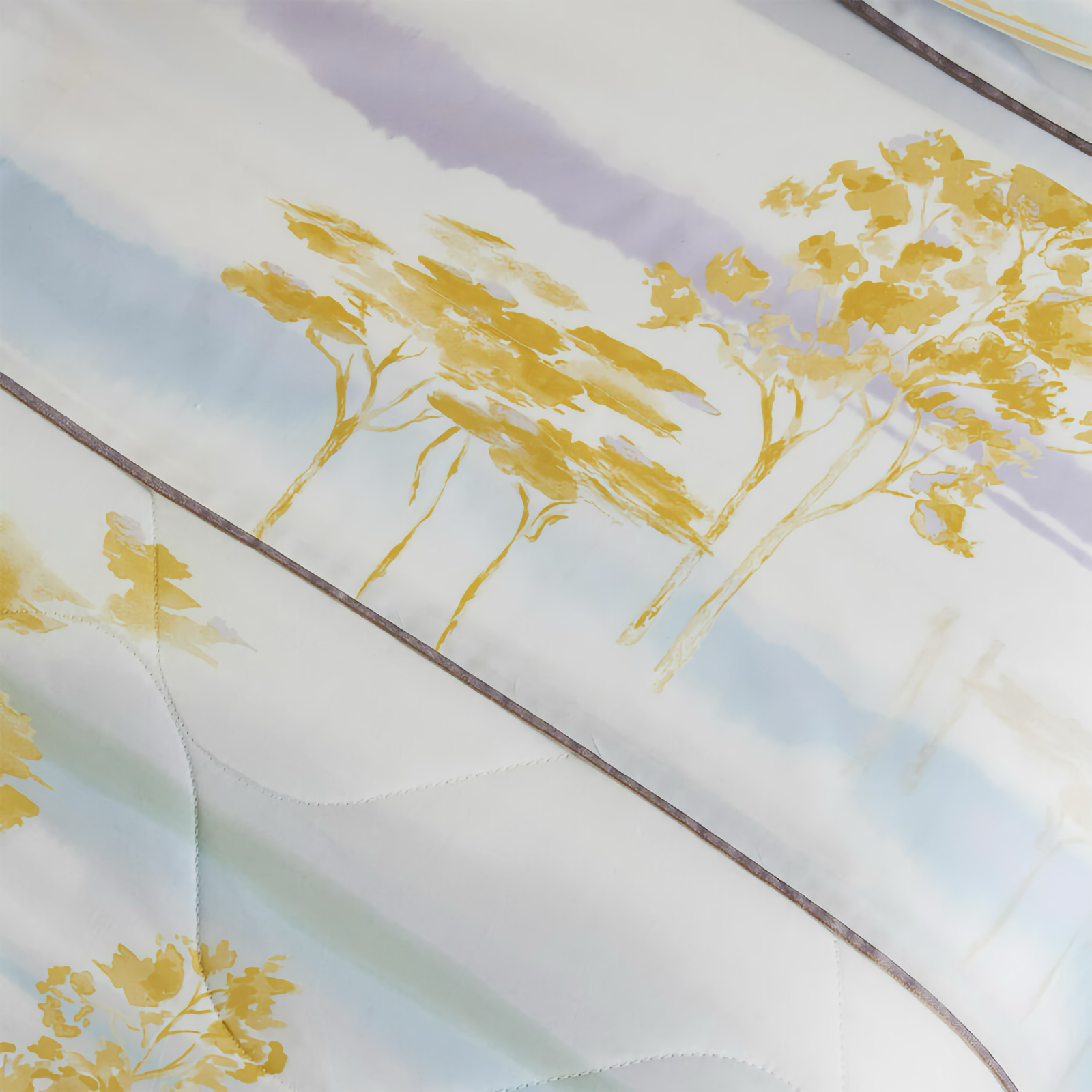 Bed in Complete Set of Yves Delorme Horizons Bedding