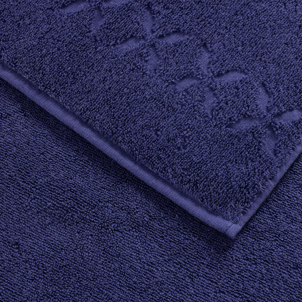 Detail view of Yves Delorme Nature Bath Towels in Encre color