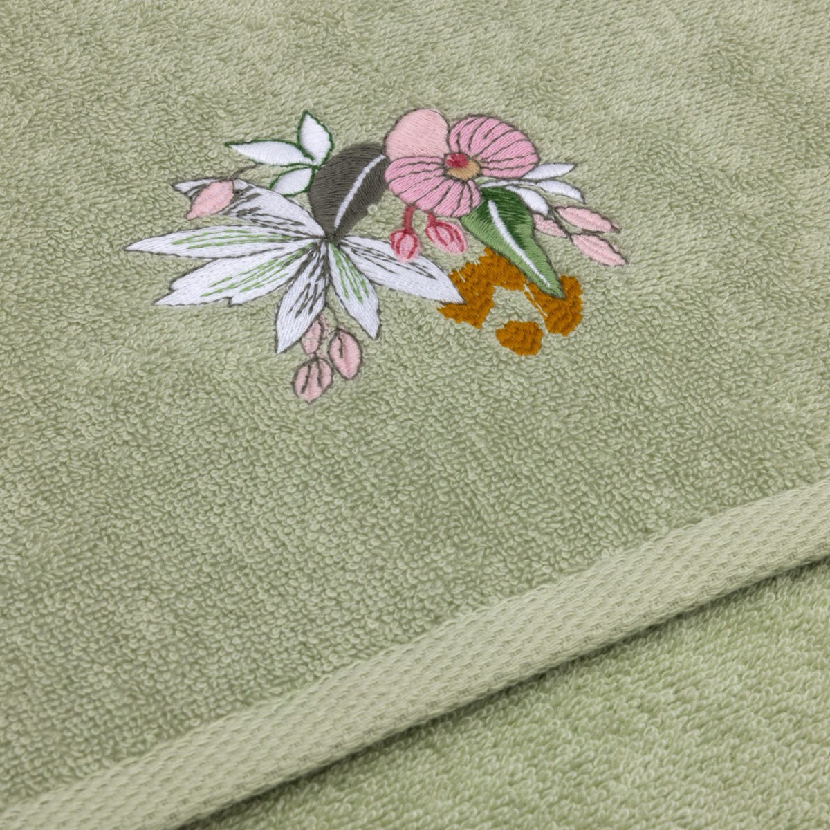 Embroidery Detail of Orchidée Bath Collection