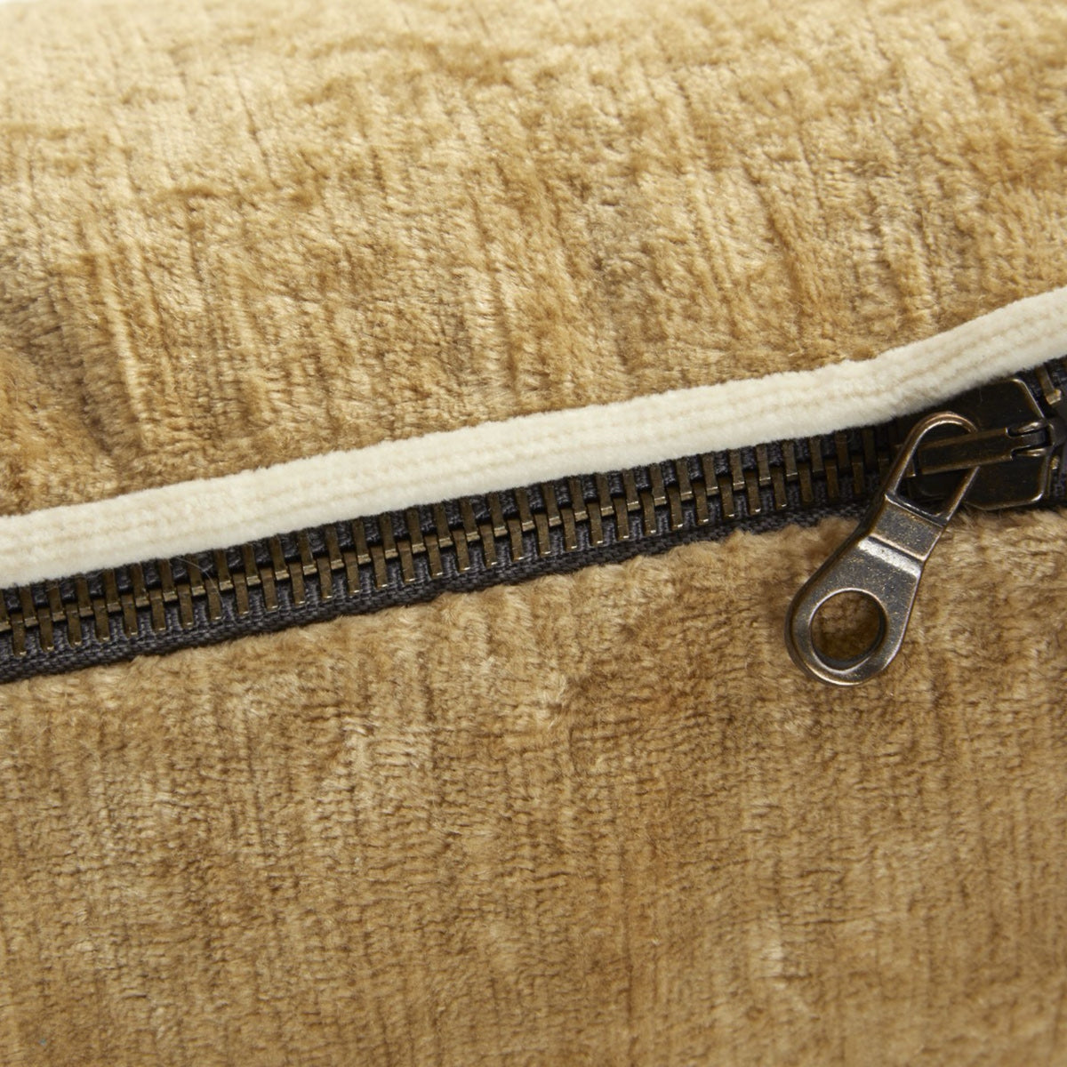 Zipper closeup of Yves Delorme Orpheo Decorative Pillow in Daim color